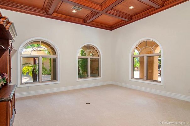 Empty room, Interior, Recessed Lighting, Wooden Beams, Wooden Ceilings