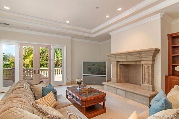 Fireplace, Interior, Living room, Recessed Lighting