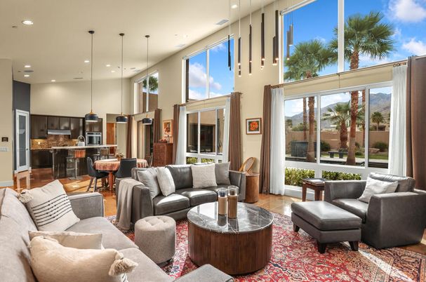 Dining room, Interior, Kitchen, Living room, Pendant Lights, Recessed Lighting, Stainless Steel Appliances