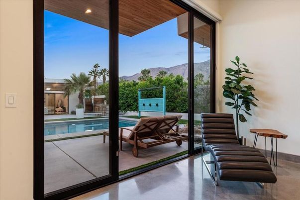 Interior, Pool, Recessed Lighting