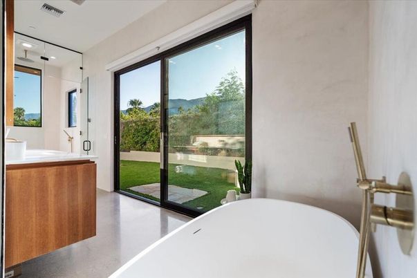 Bathroom, Free Standing Baths, Interior, Recessed Lighting