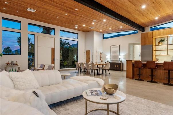 Dining room, Interior, Living room, Recessed Lighting, Wooden Beams, Wooden Ceilings
