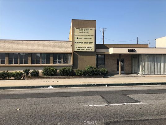 Exterior, Facade, None