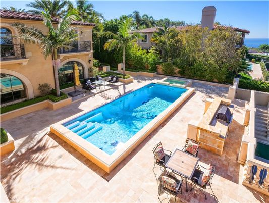 Exterior, Pool, Water