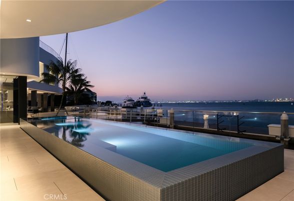Exterior, Pool, Water