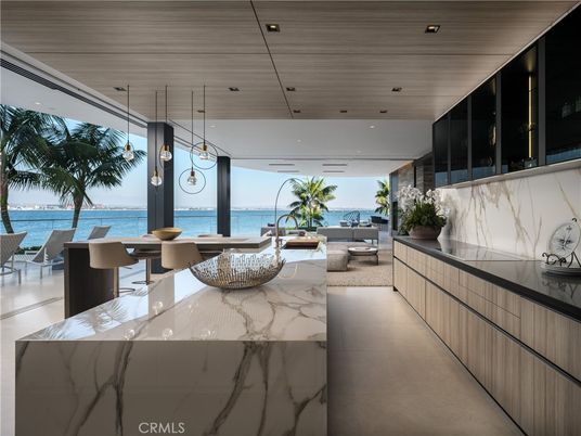 Interior, Marble Walls, Pendant Lights, Recessed Lighting, Water