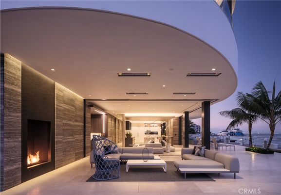 Exterior, Fireplace, Recessed Lighting