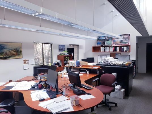 Home Office, Interior