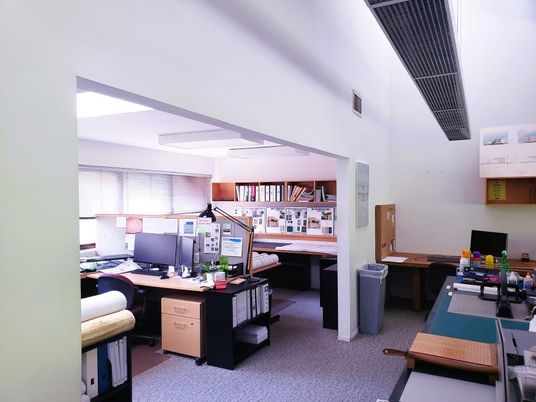 Home Office, Interior