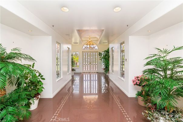 Chandelier, Interior, Recessed Lighting
