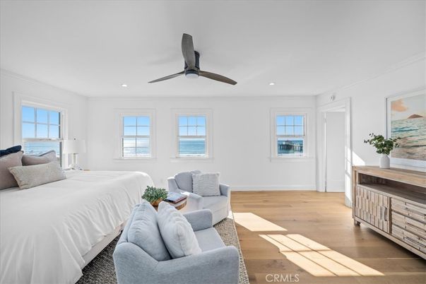 Bedroom, Interior, Recessed Lighting, Water, Wood Texture Flooring