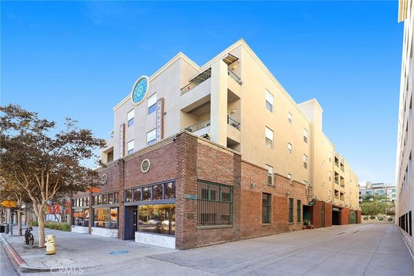 Exterior, Facade, Brick Facade, Condo Building