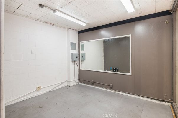 Elevator, Empty room, Interior