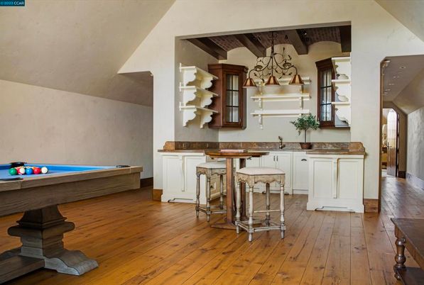 Game Room, Interior, Wood Texture Flooring