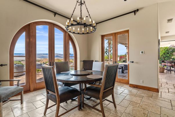 Chandelier, Dining room, Interior, Pendant Lights