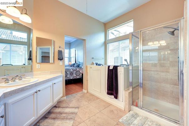 Bathroom, Bedroom, Dual Sink Vanities, Glass Shower, Interior