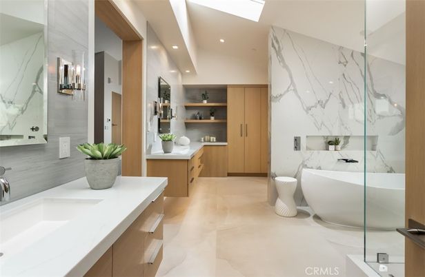 Bathroom, Dual Sink Vanities, Free Standing Baths, Interior, Marble Walls, Recessed Lighting