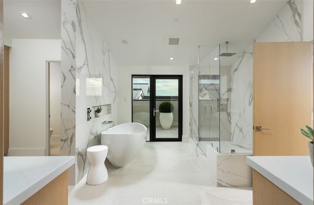Bathroom, Free Standing Baths, Glass Shower, Interior, Marble Walls, Recessed Lighting