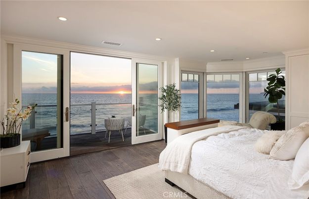 Bedroom, Interior, Recessed Lighting, Water, Wood Texture Flooring