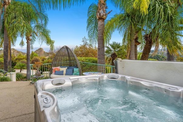 Exterior, Hot Tub