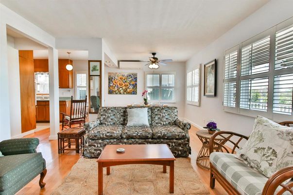 Interior, Living room, Pendant Lights, Wood Texture Flooring