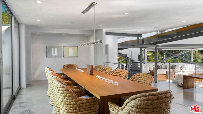 Dining room, Fitness Equipment, Interior, Living room, Pendant Lights, Recessed Lighting