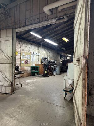 Garage, Interior, Stone Walls