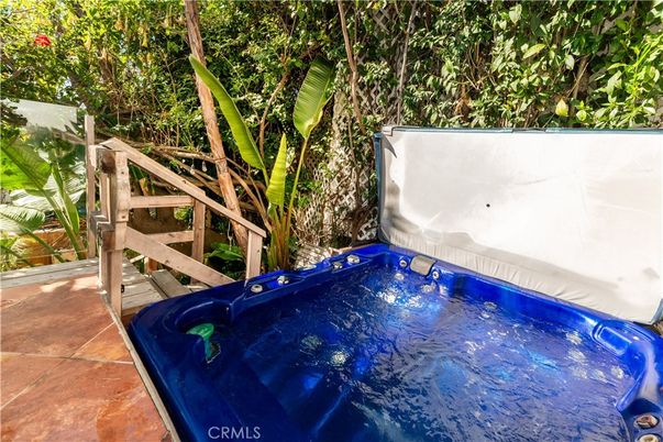 Exterior, Hot Tub