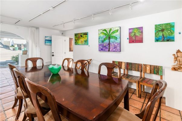 Dining room, Interior