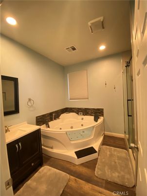 Bathroom, Interior, Recessed Lighting, Wood Texture Flooring