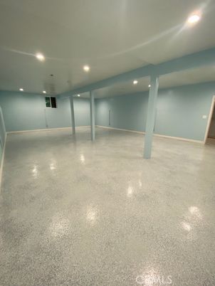 Empty room, Interior, Recessed Lighting