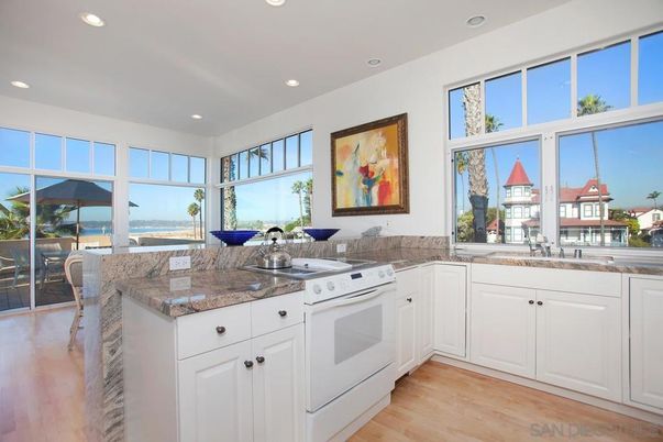 Interior, Kitchen, Recessed Lighting, Water, Wood Texture Flooring