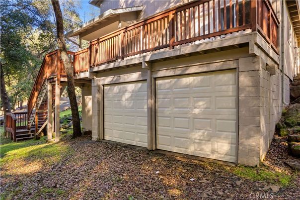 Detached Garage, Exterior