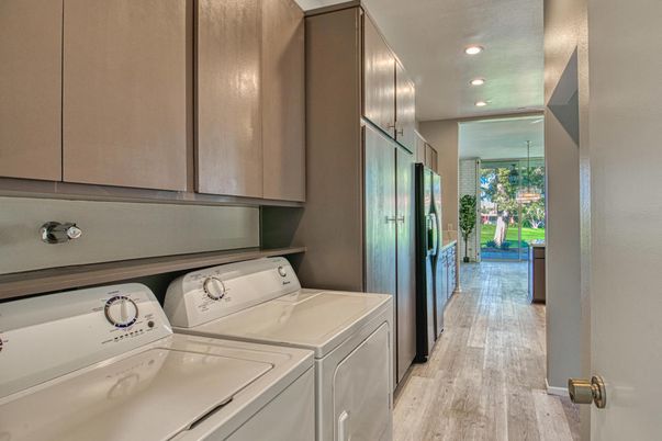 Interior, Recessed Lighting, Utility Closets, Washer, Wood Texture Flooring