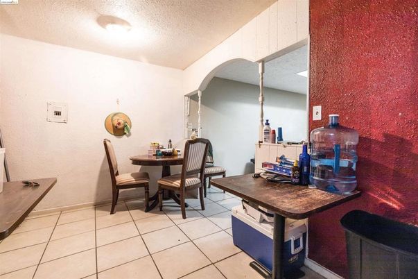 Dining room, Interior