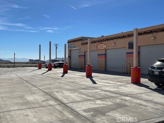 Detached Garage, Exterior