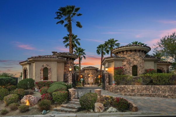 Exterior, Facade, Mediterranean