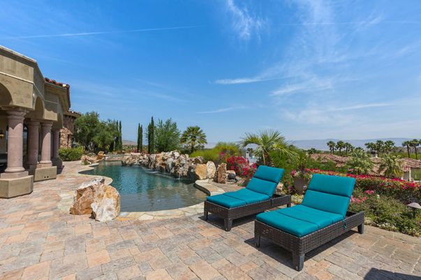 Exterior, Pool, Water