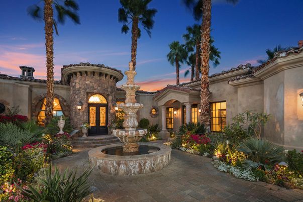 Exterior, Facade, Mediterranean