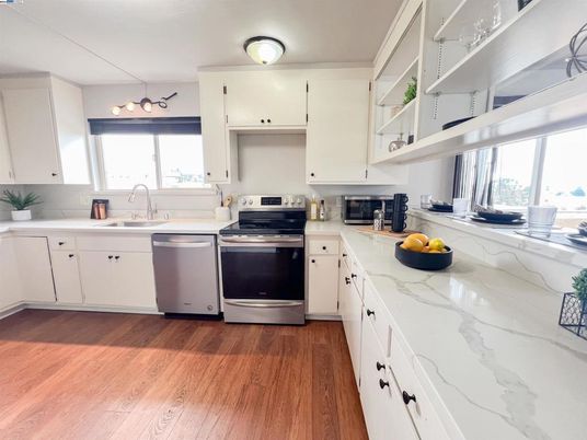 Interior, Kitchen, Stainless Steel Appliances, Wood Texture Flooring