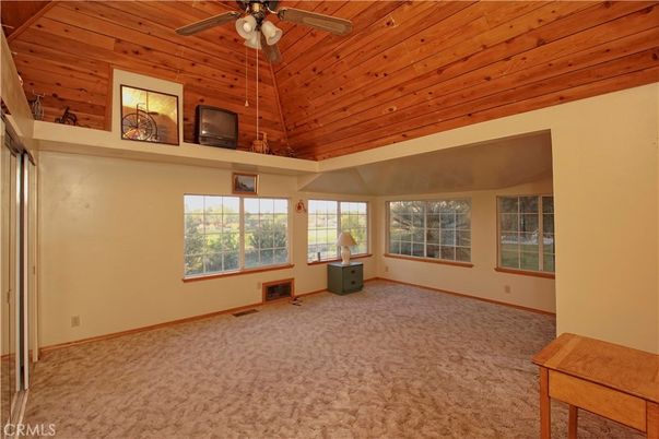 Empty room, Fireplace, Interior, Wooden Ceilings