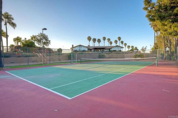 Exterior, Tennis Courts