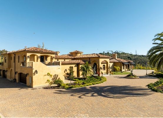 Backyard, Exterior, Facade, Mediterranean