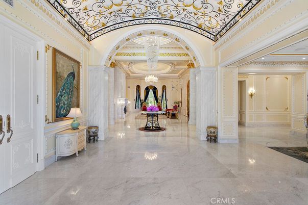Chandelier, Interior, Marble