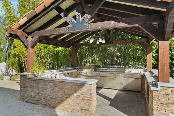 Exterior, Hot Tub
