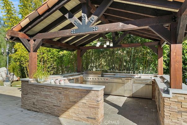 Exterior, Hot Tub