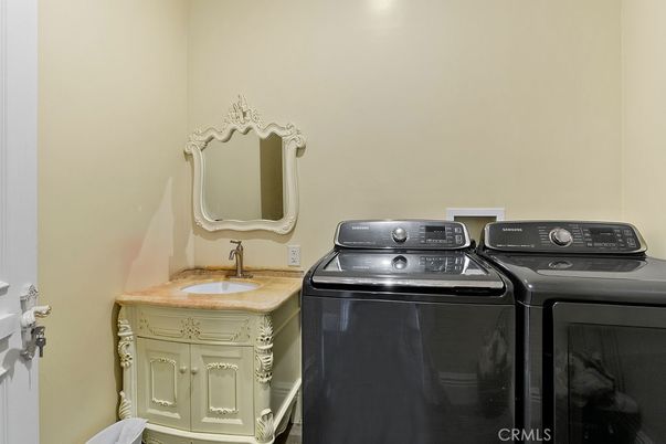 Bathroom, Interior, Washer