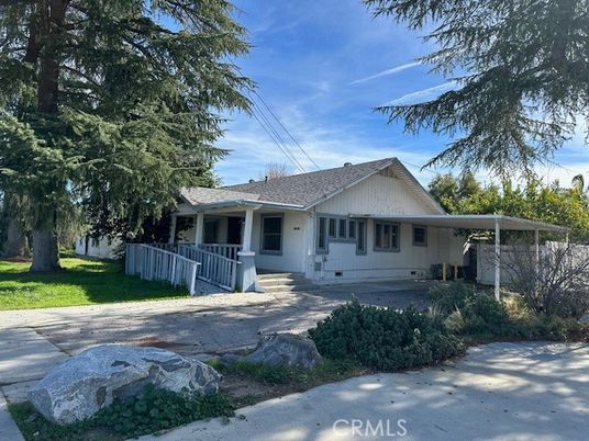 Backyard, Exterior, Facade, Ranch