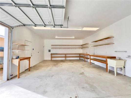 Garage, Interior