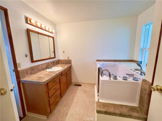 Bathroom, Interior, Tile Countertops